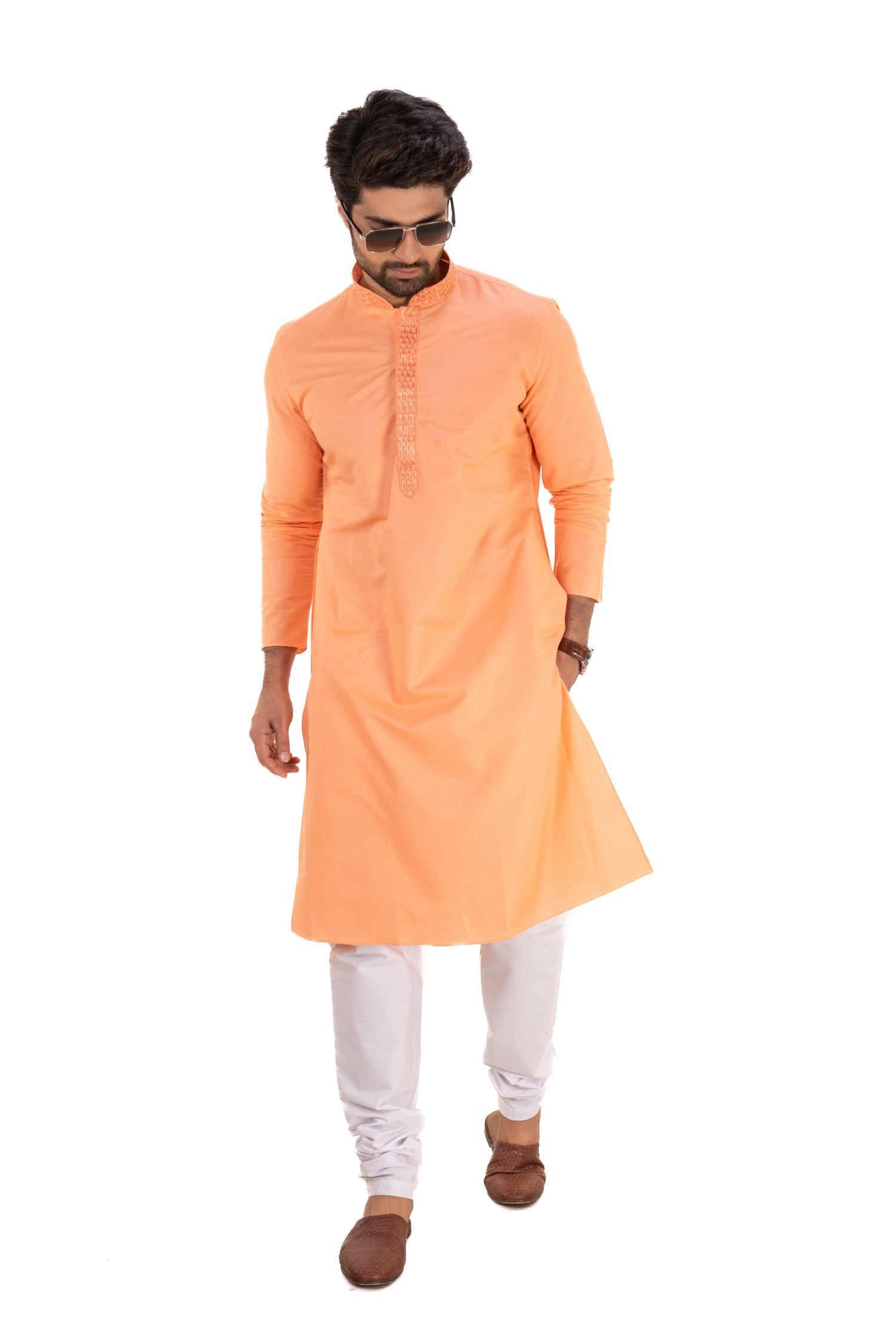 Cotton Embroidered Solid Kurta Peach