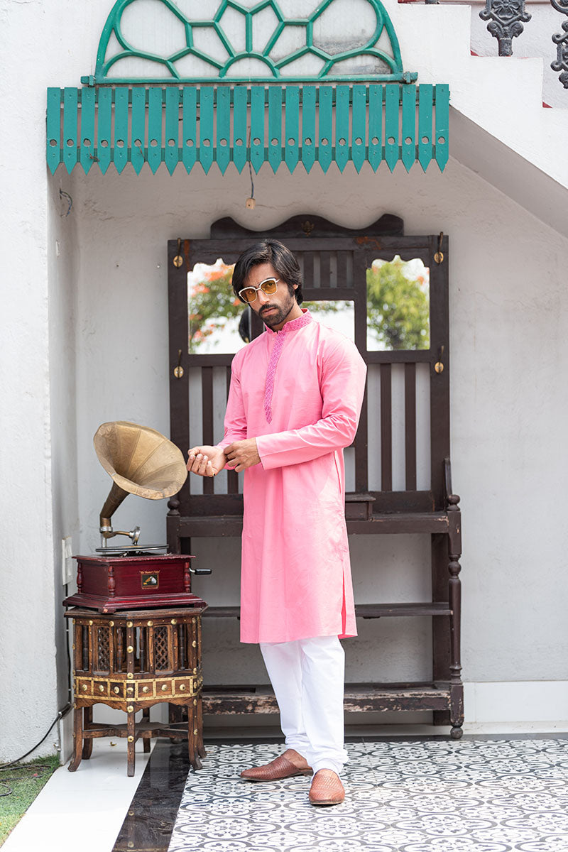 Men's Solid Regular Cotton Kurta Pink