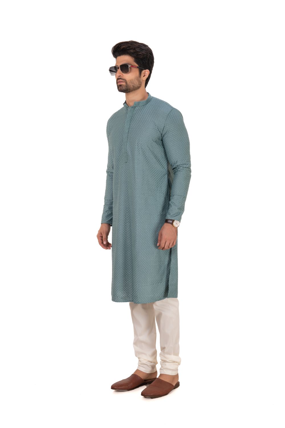 Embroidered Chikankari Kurta